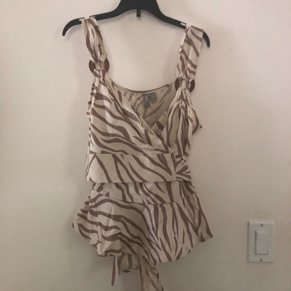 Cute Wrap Top with Stripes and Wood Detail